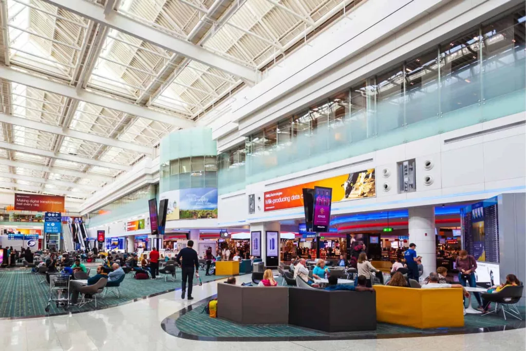 Guida all'aeroporto di Dubai: servizi, shopping e relax